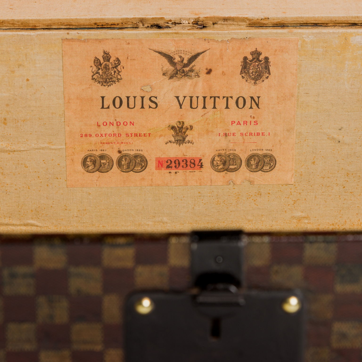 TOUT SAVOIR SUR SOC DES ATELIERS LOUIS VUITTON