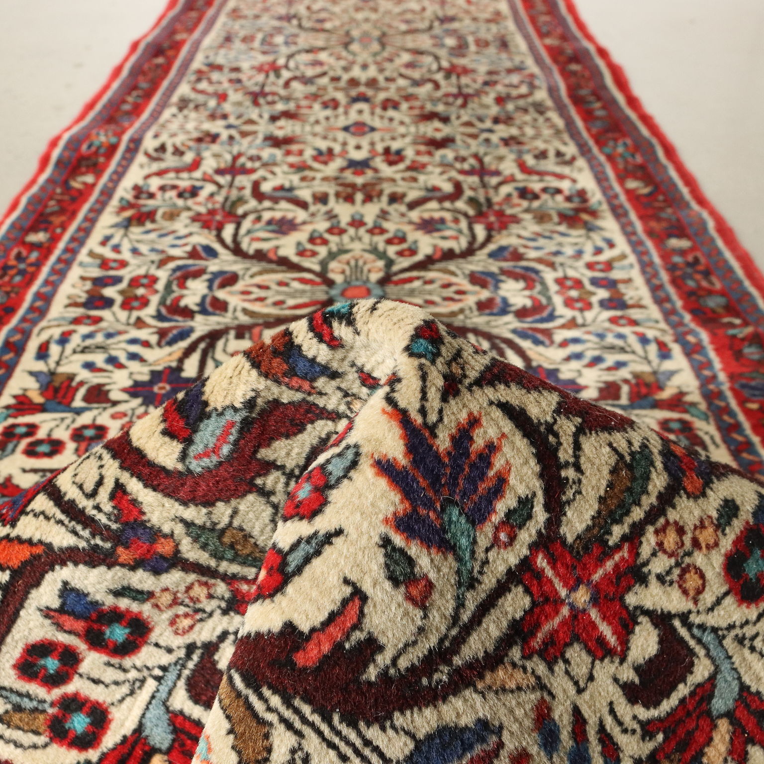 Tapis Floor 136 Isfahan rouge 160 x 230 cm