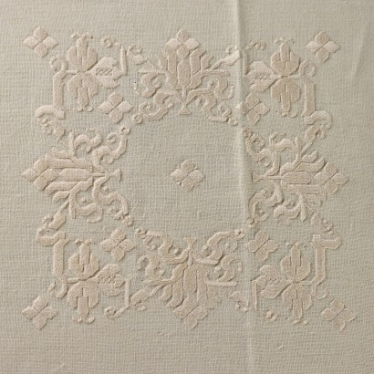 Table cover in mixed linen
