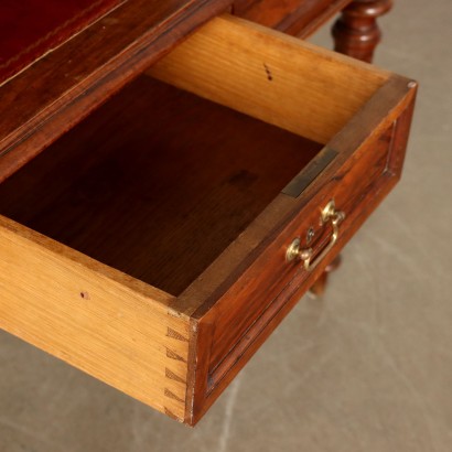 BUREAU AVEC VITRINE, Bureau néoclassique