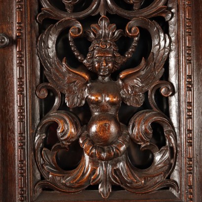 Doppelkorpus-Sideboard im Neorenaissance-Stil