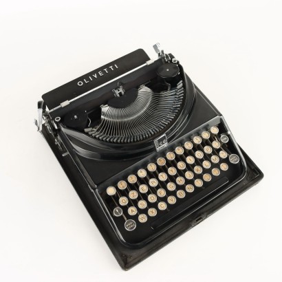 Ico Olivetti Typewriter