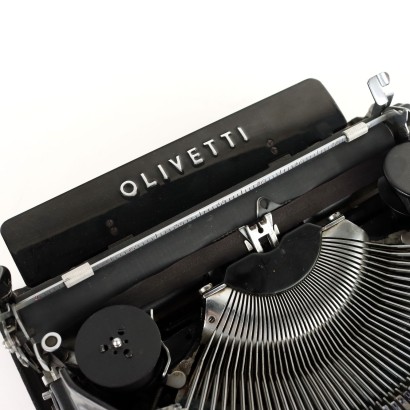 Máquina de escribir Ico Olivetti