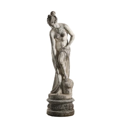 Garden Statue Depicting Venus a,Garden Statue Depicting 0doublequo