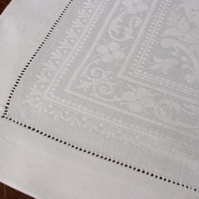 Flanders Tablecloth with 12 Napkins