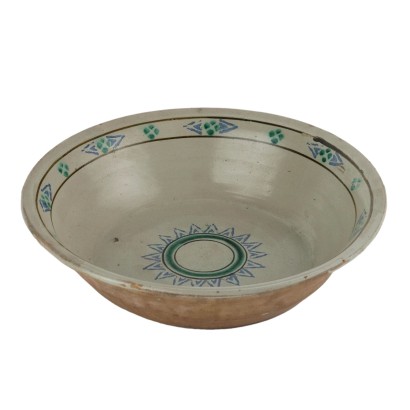 Majolica basin