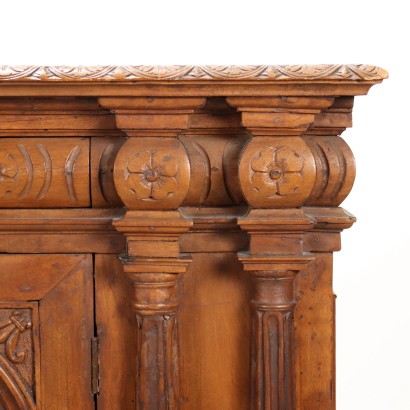 Schrank, kleines Neorenaissance-Sideboard