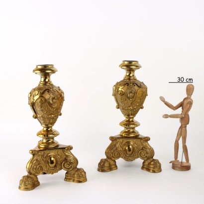 Par de bases para candelabros de bronce