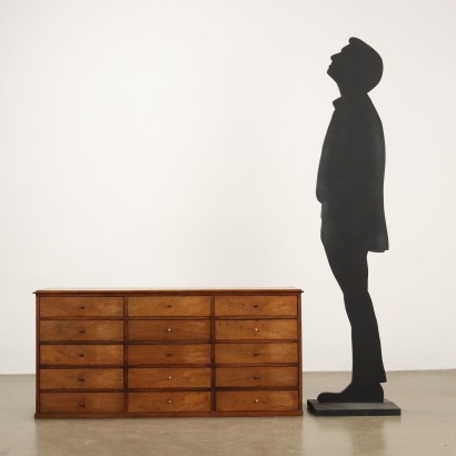 Chest of drawers