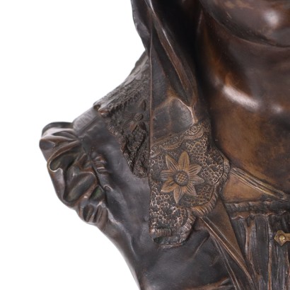 Buste de Jeune Femme en Bronze