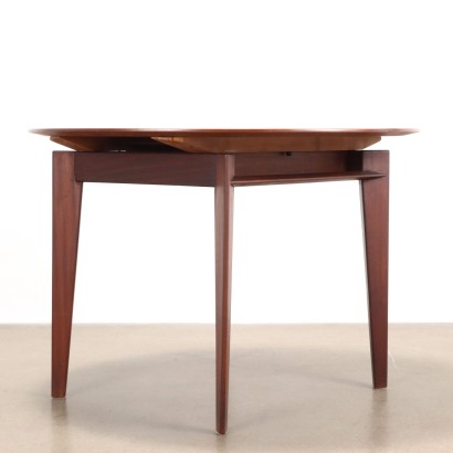 Table by Edmondo Palutari for Dassi A,Edmondo Palutari,Edmondo Palutari,Edmondo Palutari,Edmondo Palutari