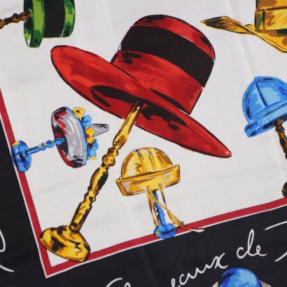 Karl Lagerfeld Foulards Chapeaux