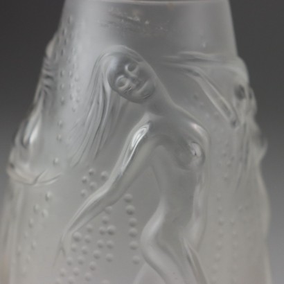 Vase Simple Fleur Lalique Modèle Nymphes