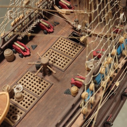 Maquette de bateau en bois