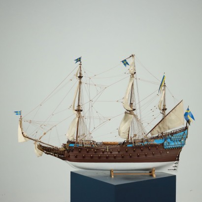 Maquette de bateau en bois