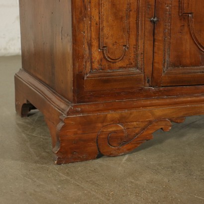 Baroque Sideboard Walnut - Italy XVII Century